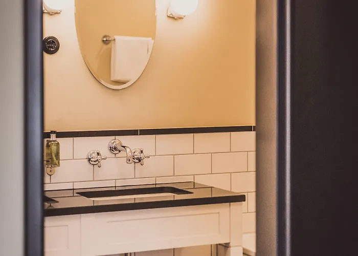 Hotel Henri 4*